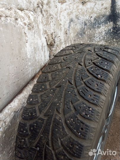 Hankook Winter I'Pike 205/60 R16