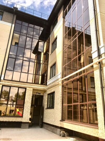 2-к. квартира, 77 м², 1/4 эт.