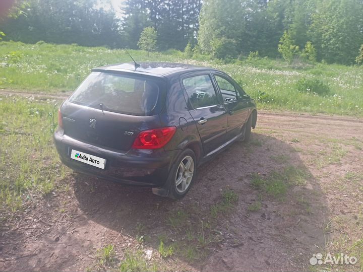Peugeot 307 1.4 МТ, 2005, 300 000 км