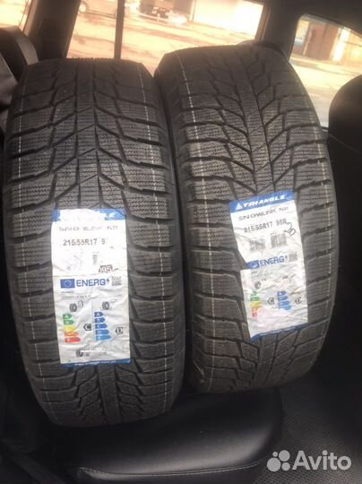 Triangle Snowlink TWT02 215/55 R17
