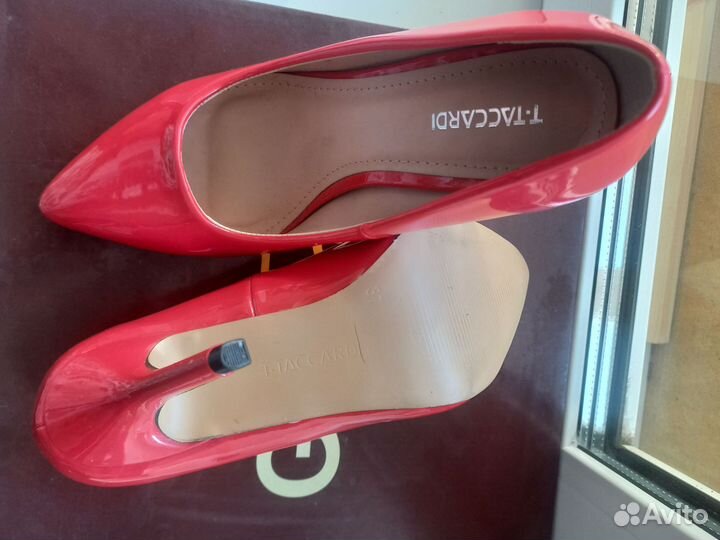 Туфли женские 37 размер красные