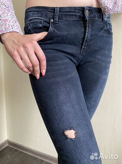 Джинсы zara42-44