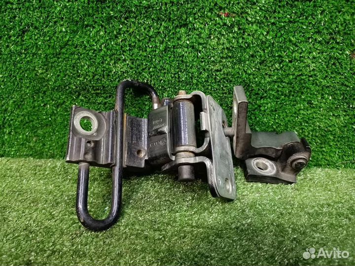 Петля передней правой двери (комплект) Audi A6 Al