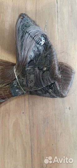 Волосы на заколках