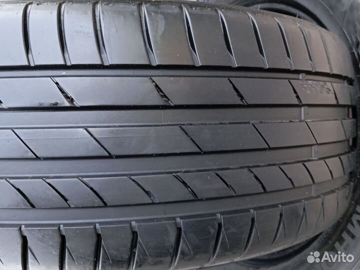 Kumho Ecsta PS71 SUV 225/55 R17