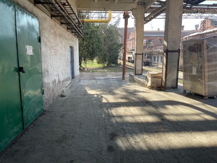 Холодильник 865 м² или 1600 м2