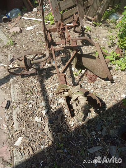 Конный плуг ретро