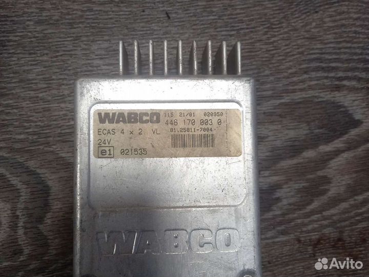 Блок управления пневмоподвеской ecas man tga