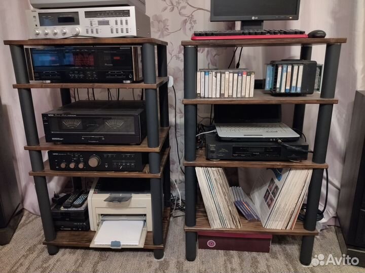 Стойка для аудио аппаратуры