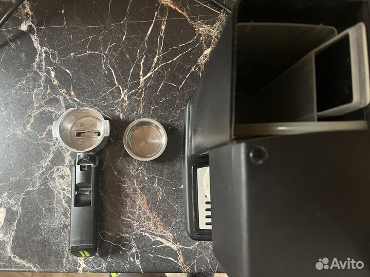 Кофеварка рожковая Delonghi BAR 14F