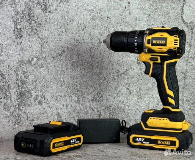 Шуруповерт бесщеточный dewalt