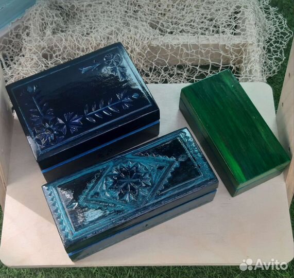 Деревянная шкатулка