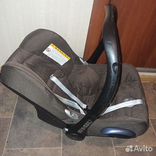 Детское автокресло от 0 maxi cosi