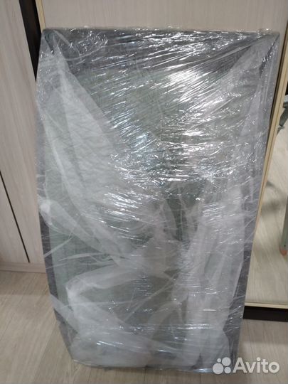 Стекло двери багажника Toyota Prius