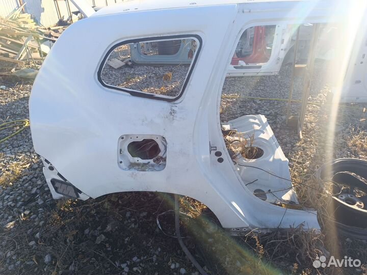 Крыло заднее правое четверть Рено Дастер 2 19-24г