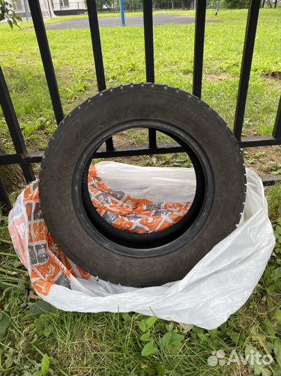 Dunlop SP Winter Ice 02 195/65 R15 T