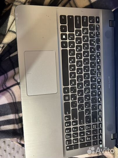 Ноутбук asus