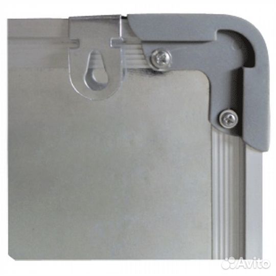 Доска магнитно-маркерная 90х120см с полочкой новая