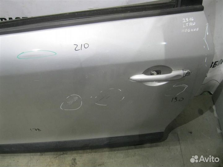 Дверь передняя левая Renault Megane