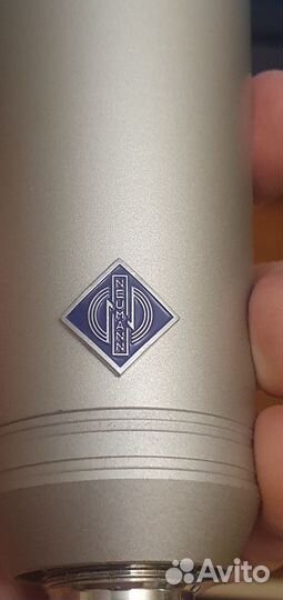Студийный микрофон Neumann u87