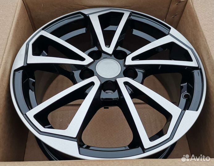 Skoda Rapid, VW Polo R15 новые