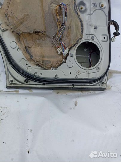 Lexus RX300 левая задняя дверь