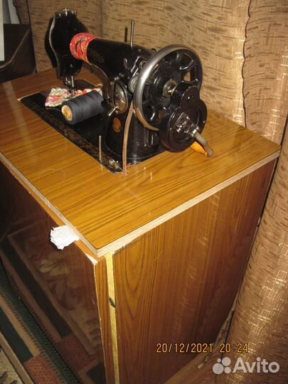 Швейная машинка пмз им. Калинина