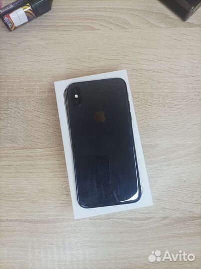 iPhone x 64gb