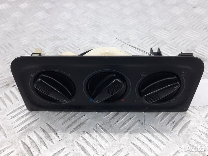 Блок управления печки / климат-контроля Volkswagen