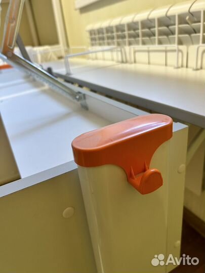 Растущий стол и стул для школьника