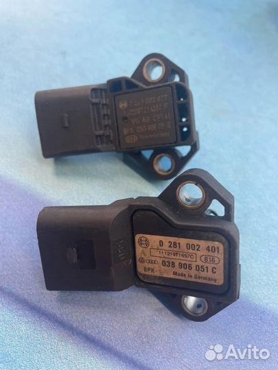 Датчик абсолютного давления 038906051C