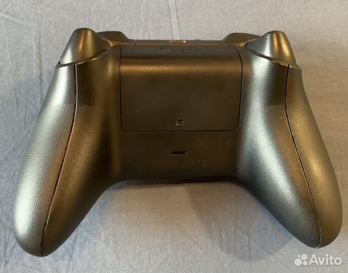 Джойстик Xbox One чёрный (QAT-00002)