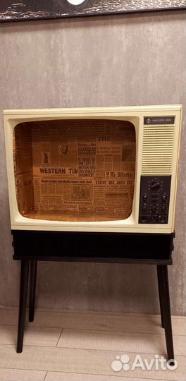 Тумбочка. Тумба СССР. Телевизор