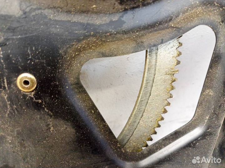 Стеклоподъемник механический передний правый A9017