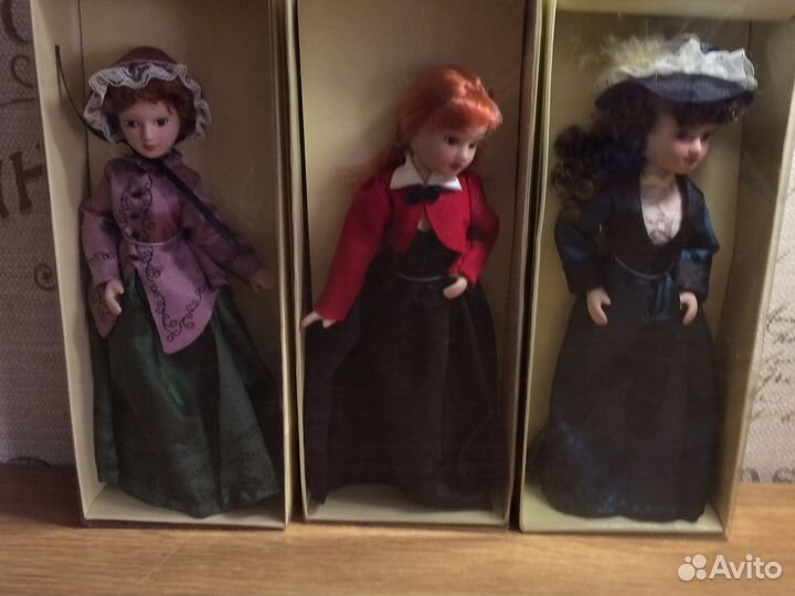 Коллекция фарфоровых кукол 