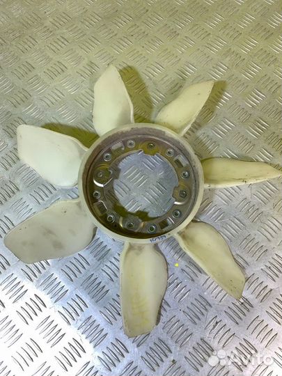 Крыльчатка вискомуфты Toyota Hilux (2015-2021) 2.4