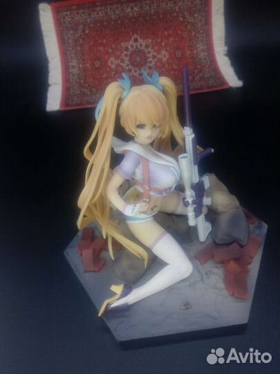 Аниме фигурка девушка с винтовкой