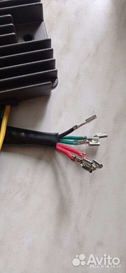 Реле зарядки, или регулятор напряжения