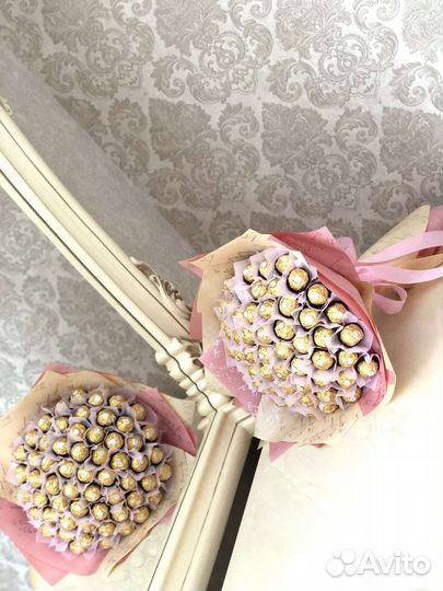 Женский букет из конфет ферерро роше