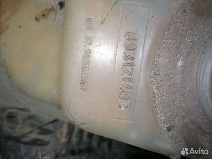 Бачок расширительный Audi 80 b3