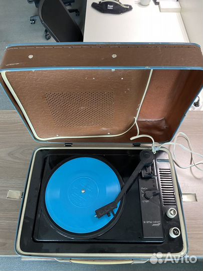 Проигрыватель винила