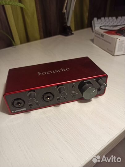 Аудиокарта Focusrite Scarlett 2i2 3rd gen