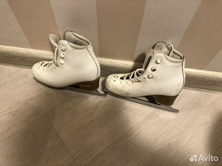 Коньки для фигурного катания Edea