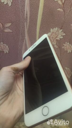 Телефон iPhone 7 plus