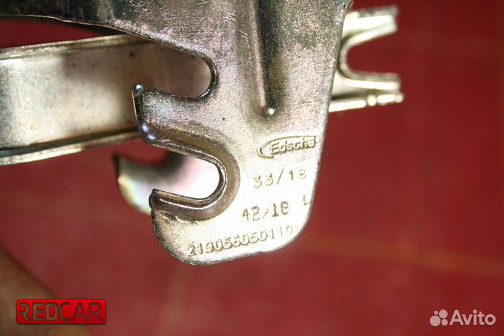 Петля крышки багажника левая Sedan LADA Granta (11