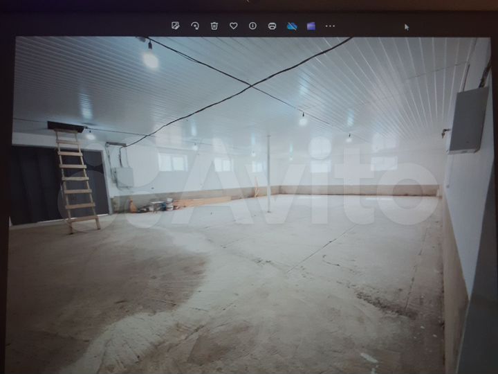 Свободного назначения, 300 м²