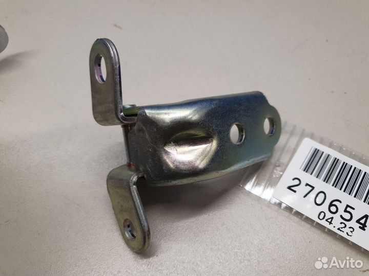 Петля двери левая Hyundai Solaris 2017