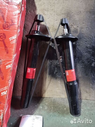 Амортизаторы TRW JGM240T на BMW E39