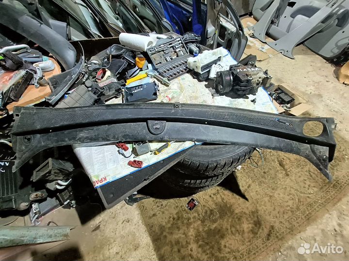 Жабо Renault logan