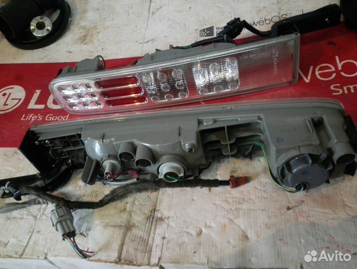 Стоп сигнал ниссан куб Z11